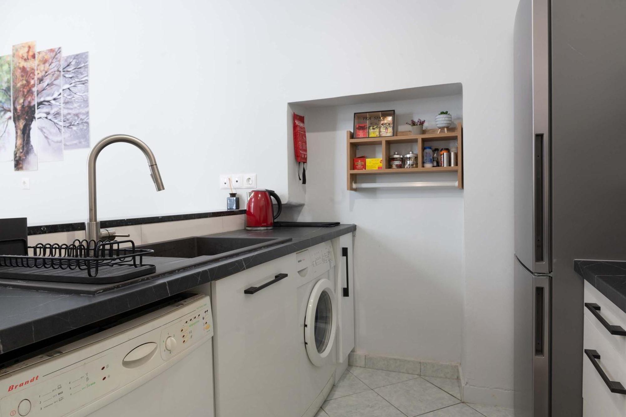 Private Spacious Apartment Афіни Екстер'єр фото